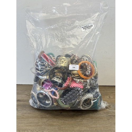 556 - Approx. 10kg of assorted costume jewellery