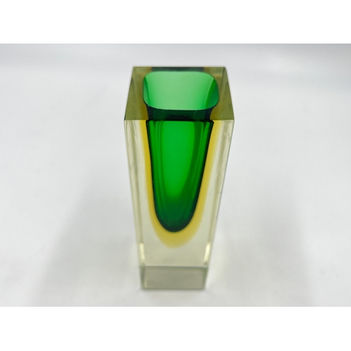 328 - A mid 20th century Murano Sommerso green glass vase - approx. 13cm high