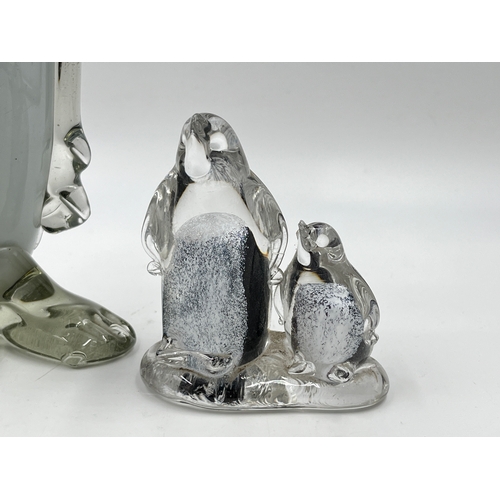 349C - Two pieces of art glassware, one Murano penguin vase - approx. 29cm high and one penguin group figur... 