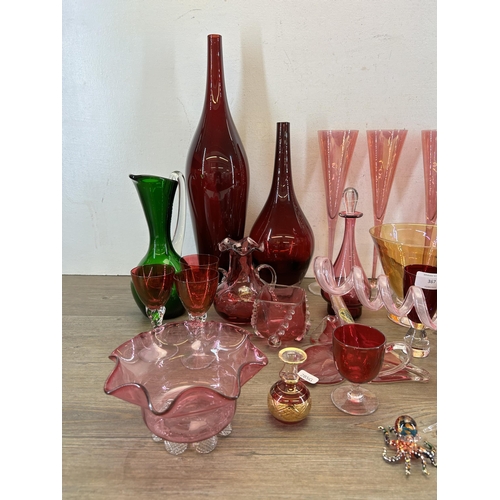 367 - A collection of glassware to include Victorian cranberry glass bowl, Royal Scot cranberry glass twin... 