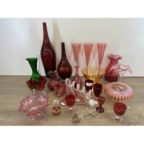 367 - A collection of glassware to include Victorian cranberry glass bowl, Royal Scot cranberry glass twin... 