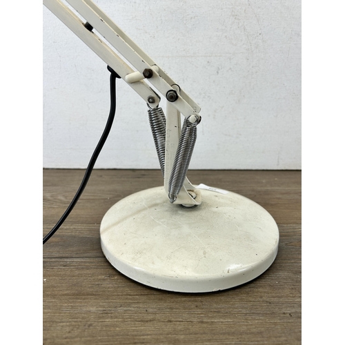 598 - A mid 20th century Anglepoise Lighting Ltd. Type 90 desk lamp