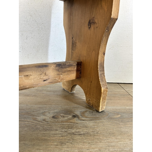 675 - A 19th century style pine farmhouse stool - approx. 35cm high x 19cm wide x 40cm long