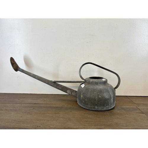 454 - A vintage galvanised 10 pint watering can