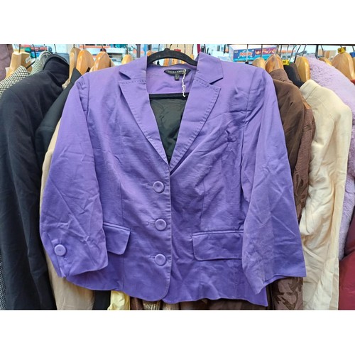 538 - A collection of men's and women's clothing and handbags to include Jaeger size 56R blazer, Jaeger fo... 