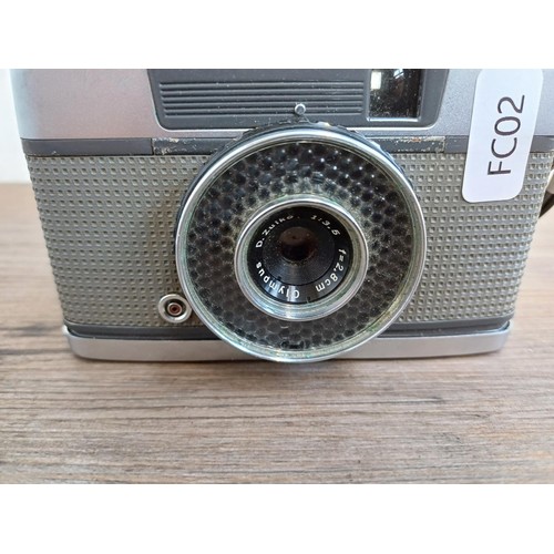 525 - A 1960s Olympus PEN-EE 35mm half-frame point and shoot camera