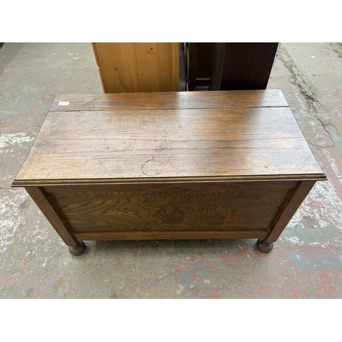 81A - A mid 20th century oak blanket box - approx. 53cm high x 92cm wide x 45cm deep