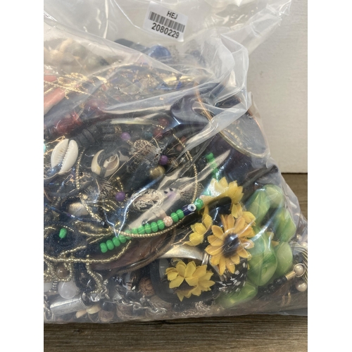 368 - Approx. 10kg of assorted costume jewellery