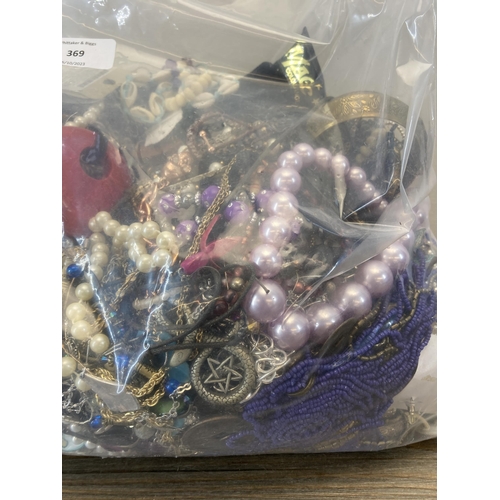 369 - Approx. 10kg of assorted costume jewellery