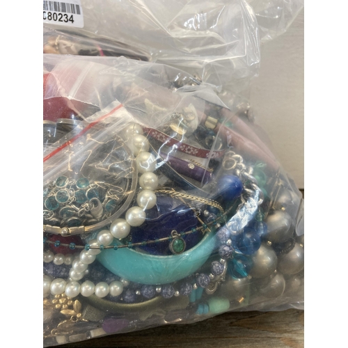 373 - Approx. 10kg of assorted costume jewellery