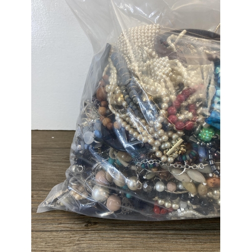 374 - Approx. 10kg of assorted costume jewellery