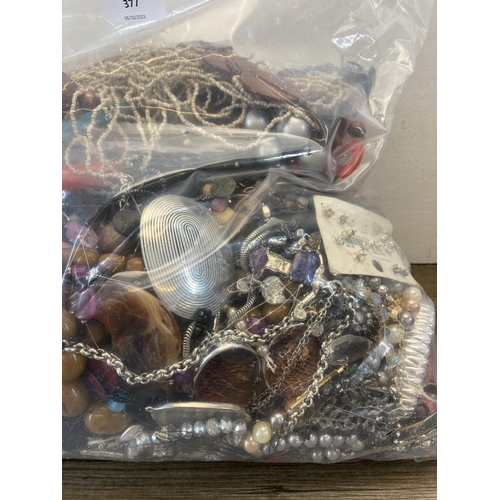 377 - Approx. 10kg of assorted costume jewellery