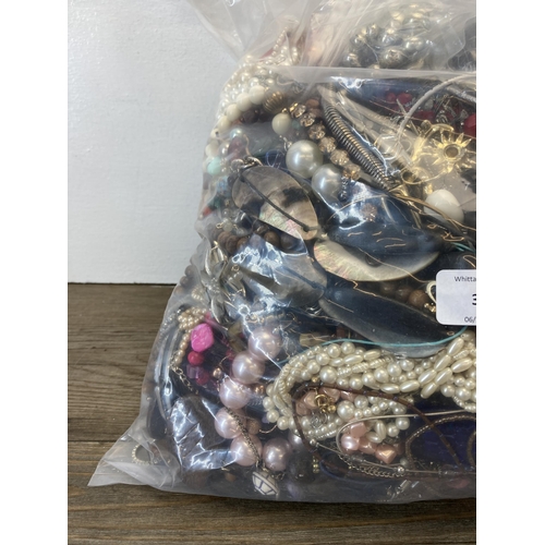 384 - Approx. 10kg of assorted costume jewellery