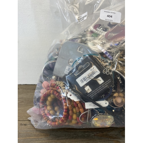 404 - Approx. 10kg of assorted costume jewellery