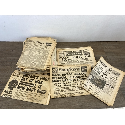 446 - A collection of WWII related newspaper articles to include evening Standard, Daily Express, Daily Mi... 