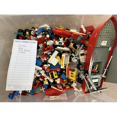 351 - A collection of vintage Lego