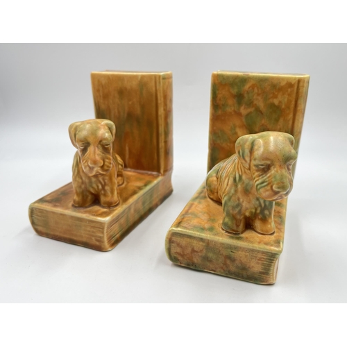 225C - Two Art Deco Beswick mottle glazed ceramic dog bookends - approx. 13cm high