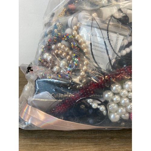 367 - Approx. 10kg of assorted costume jewellery