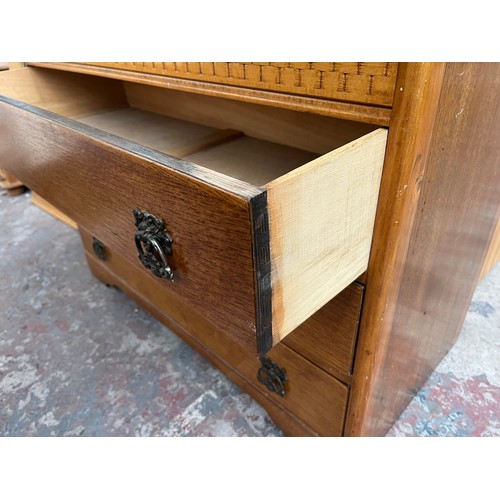 114A - A mid 20th century oak chest of drawers - approx. 70cm high x 91cm wide x 45cm deep