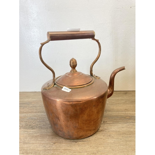 354 - Two pieces of 19th century metalware, one copper kettle and one brass preserve pan