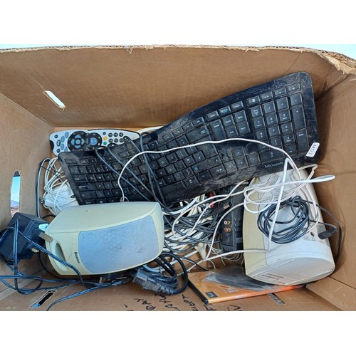 699 - A box of tech items to include Acer laptop, Turtle Beach gaming headset, speakers, power amplifier, ... 