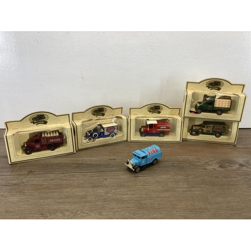 371 - A collection of diecast model vehicles to include Corgi, Lledo etc.