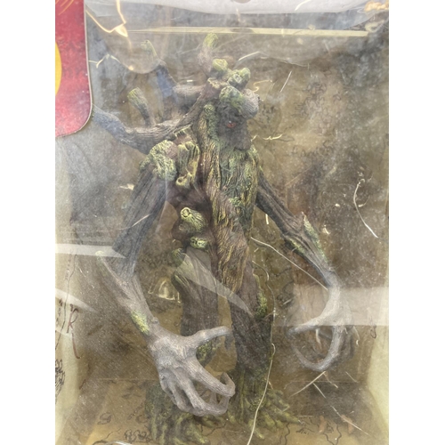 389 - A boxed The Lord of The Rings The Two Towers Treebeard with Merry and Pippin' Collector's figurine