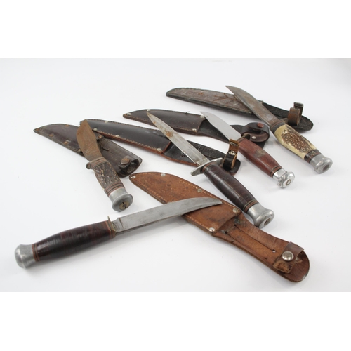 2355 - Five vintage hunting knives