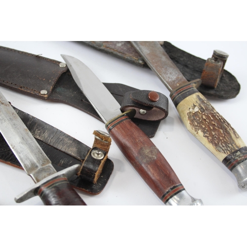 2355 - Five vintage hunting knives