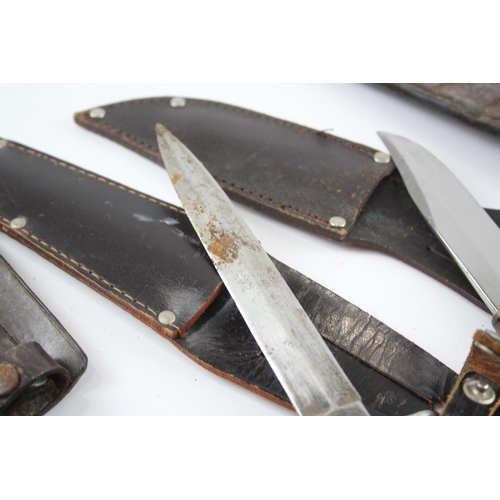 2355 - Five vintage hunting knives