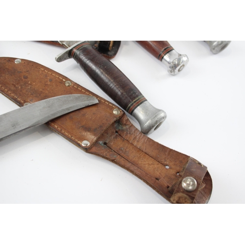 2355 - Five vintage hunting knives