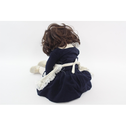 362 - A Simon & Halbig/Kammer & Reinhardt bisque porcelain and composite doll - no. 66