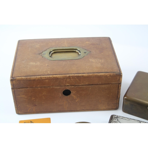 533 - A collection of antique and later boxes to include vesta cases, jewellery box, stamp holders etc.