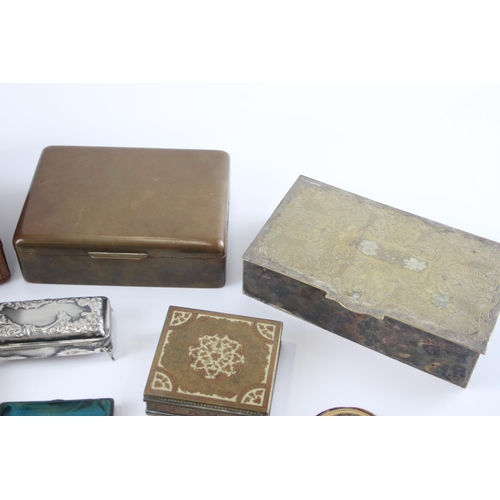 533 - A collection of antique and later boxes to include vesta cases, jewellery box, stamp holders etc.