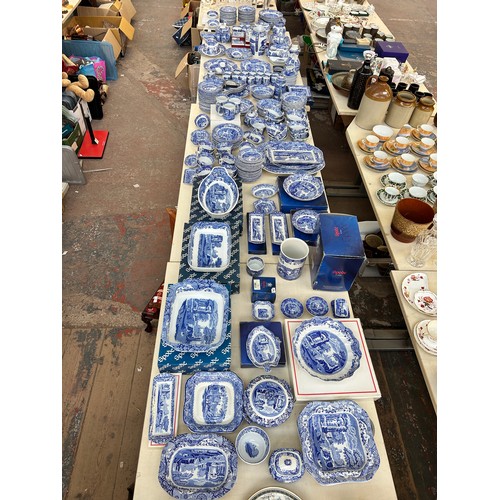 303 - Approx. 309 pieces of Spode Italian dinnerware