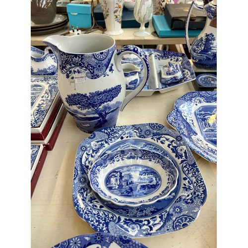 303 - Approx. 309 pieces of Spode Italian dinnerware