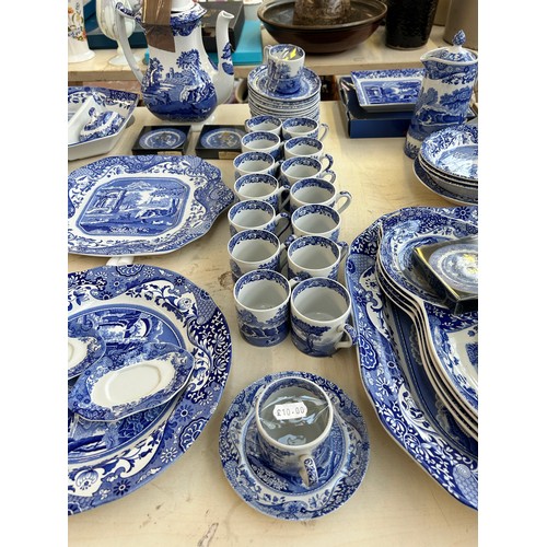 303 - Approx. 309 pieces of Spode Italian dinnerware