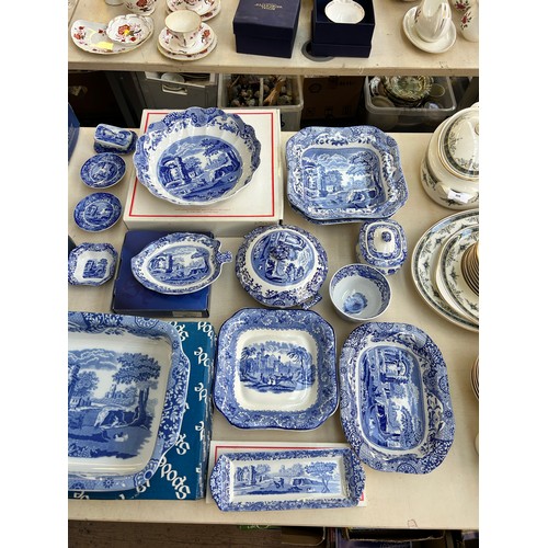 303 - Approx. 309 pieces of Spode Italian dinnerware