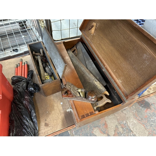 829 - A collection of tools to include mid 20th century carpenters tool chest, vintage wood planes, hand s... 