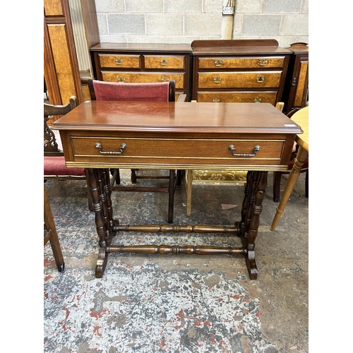 31 - A 19th century style mahogany single drawer console table with lower stretcher - approx. 78cm high x... 