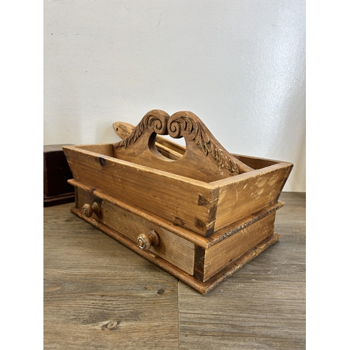 602 - A collection of treenware to include vintage desk tidy with carved bow front, 19th century style car... 