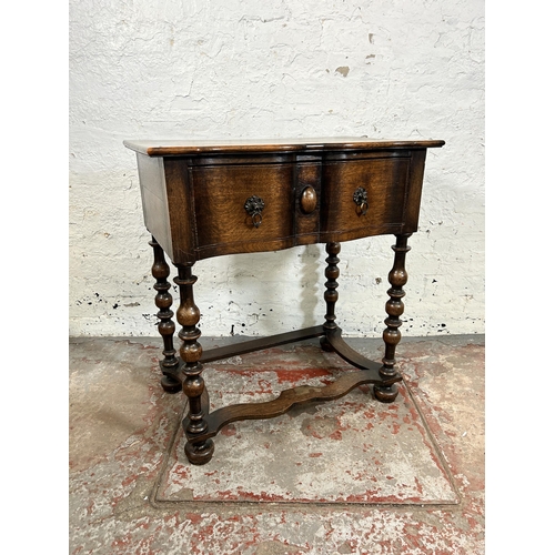 92 - An early 20th century oak lowboy/side table - approx. 80cm high x 74cm wide x 45cm deep