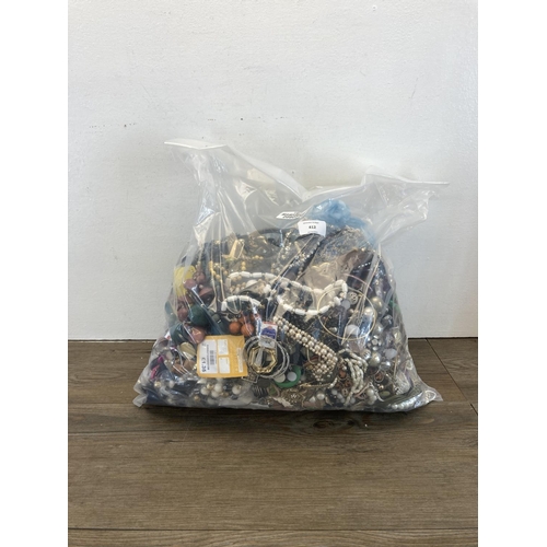 412 - Approx. 10kg of costume jewellery