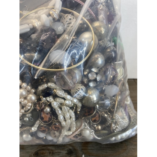 412 - Approx. 10kg of costume jewellery