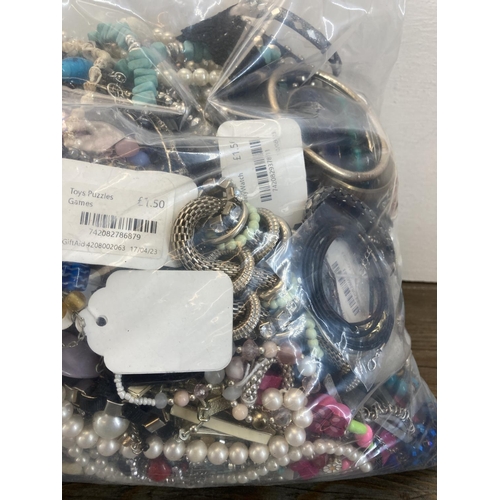 451 - Approx. 10kg of costume jewellery