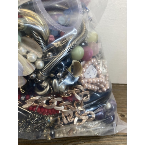 455 - Approx. 10kg of costume jewellery