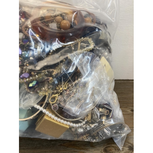 461 - Approx. 10kg of costume jewellery