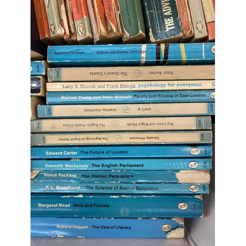 496 - A collection of Penguin and Puffin paperback books to include Animal Farm, The Queen's Court, The En... 