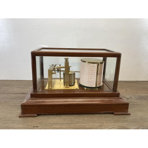 595 - An early 20th century F Darton & Co Ltd. mahogany cased barograph - approx. 22cm high x 38cm wide x ... 