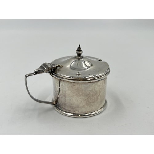 2240 - A hallmarked Birmingham silver mustard pot with blue glass liner, dated 1933 - approx. gross silver ... 